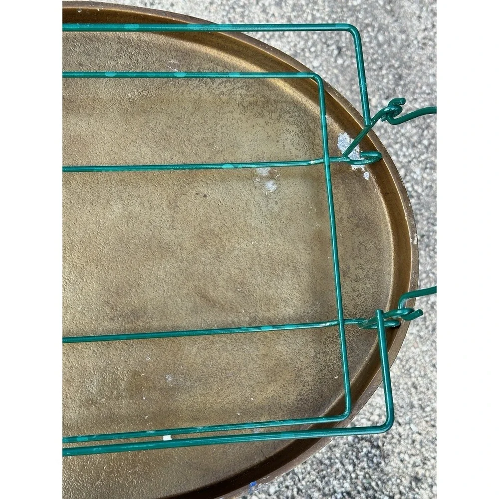 Temp-tations by Tara‎ Peppermint Holly 13x9 Baker w/ Lid & Metal Rack